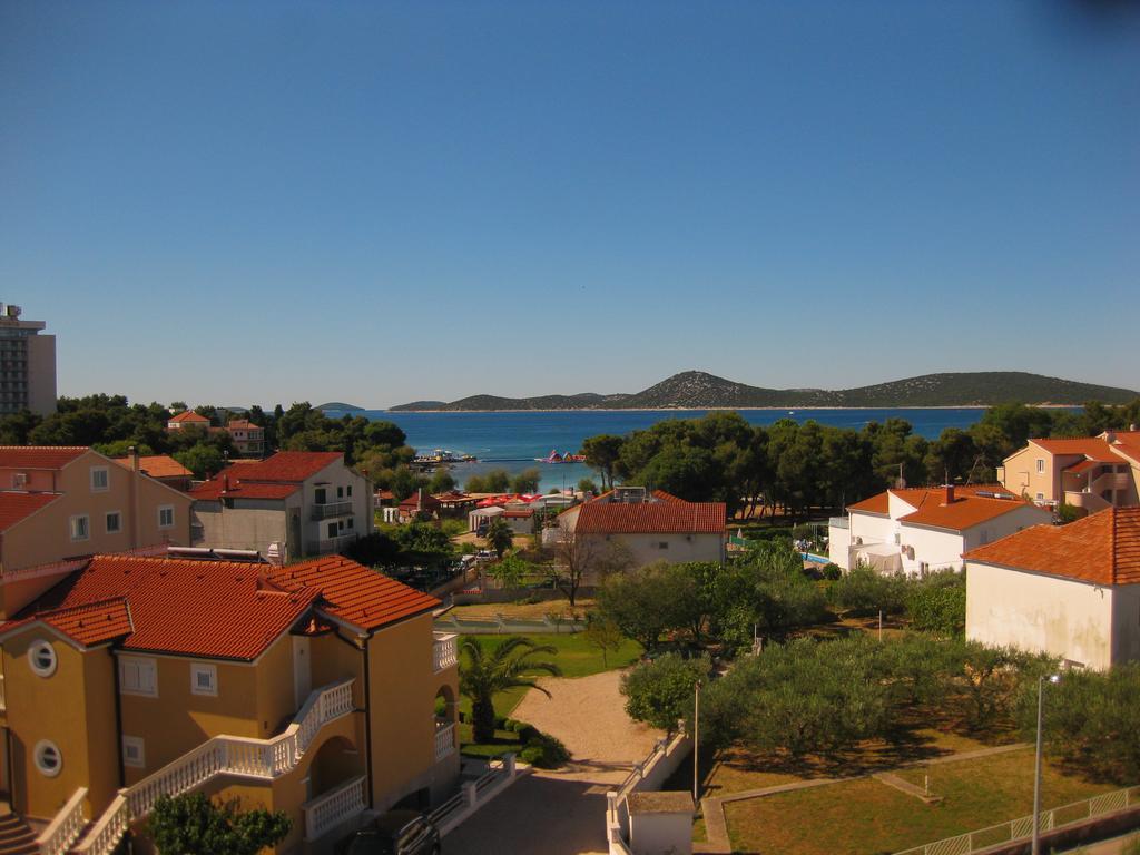 Apartments And Rooms Bozena Vodice Exterior photo