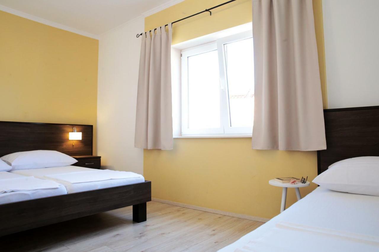 Apartments And Rooms Bozena Vodice Exterior photo